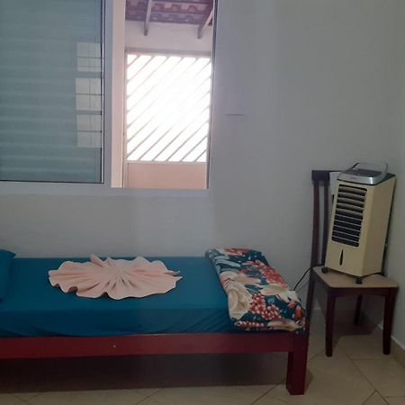 Vanildo Oliveira Uberlândia Buitenkant foto